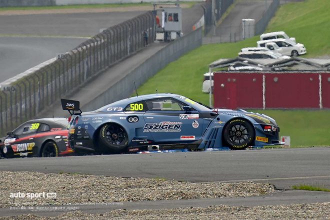 2023GTワールドチャレンジ・アジア第4戦富士　スタート直後にストップしてしまったチーム5ZIGENの500号車ニッサンGT-RニスモGT3