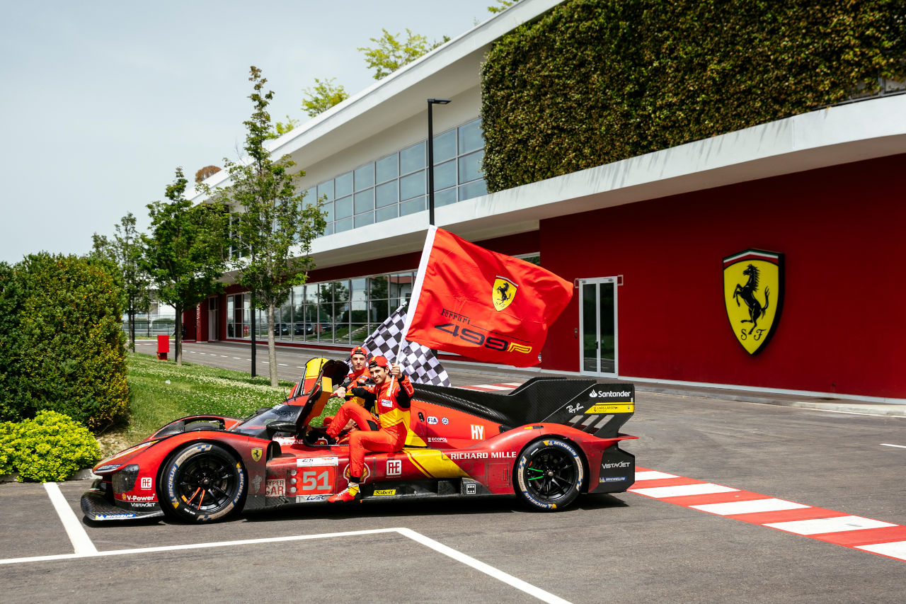 アレッサンドロ・ピエール・グイディ／ジェームス・カラド／アントニオ・ジョビナッツィ組51号車フェラーリ499P（2023年ル・マン24時間優勝マシン）