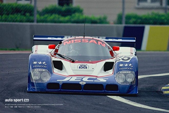 1990年のル・マン24時間レースに出場した『ニッサンR90CK』の25号車。ドライバーはケネス・アチソン、マーティン・ドネリー、オリビエ・グルイヤールの3人だった。