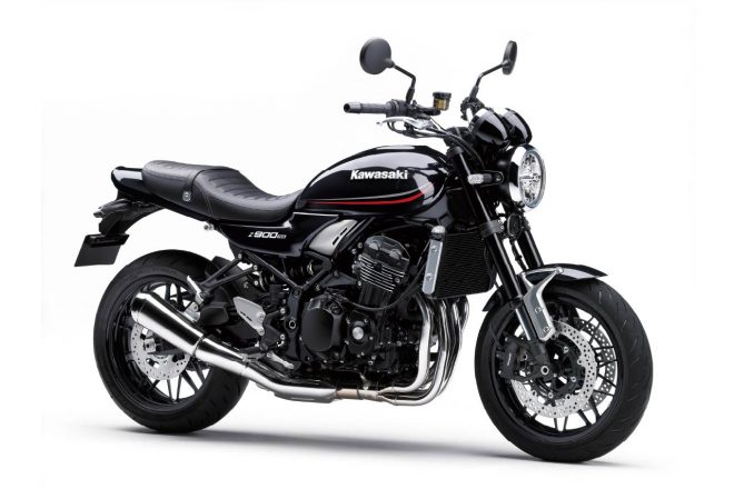 カワサキ『Z900RS』／ボディカラー： メタリックディアブロブラック（ブラック ピンストライプ）