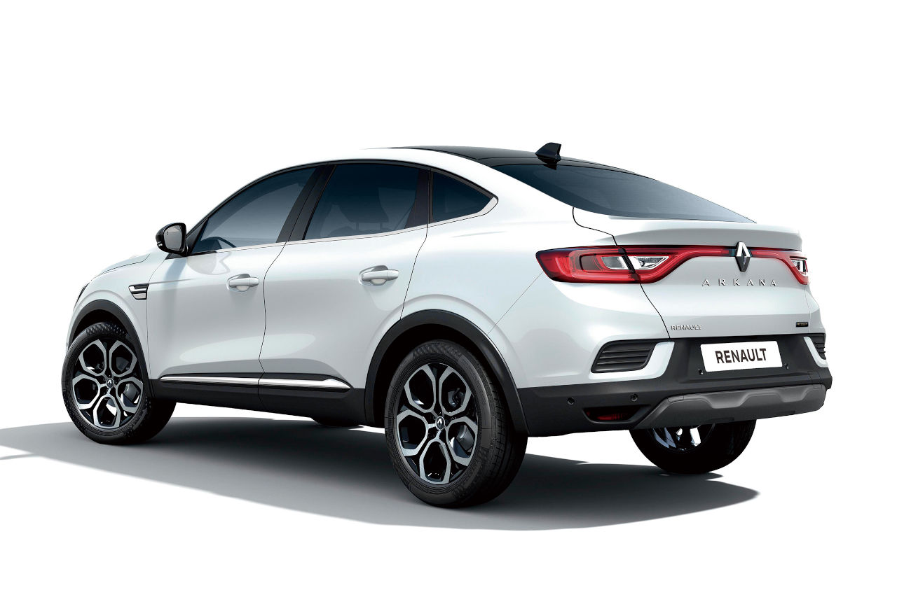 6月30日から発売開始となっているルノー・アルカナ アントラクトE-TECH FULL HYBRID”