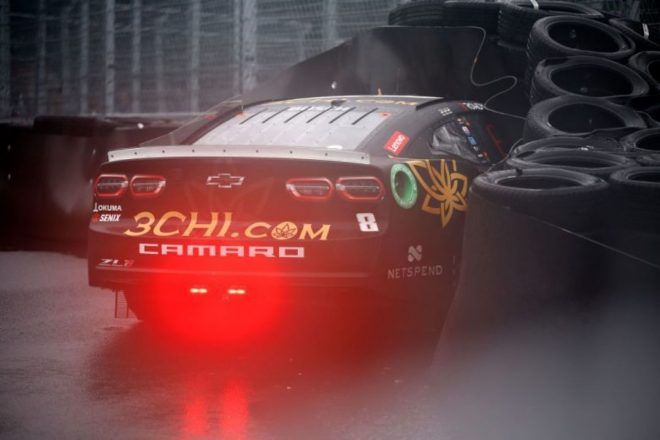 カイル・ブッシュ（リチャード・チルドレス・レーシング／シボレー・カマロ）も序盤ターン6でバリアに沈むが、最後は5位まで挽回を見せた