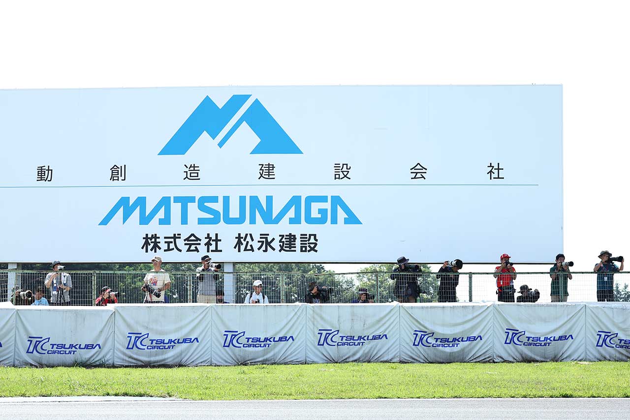 相変わらず、筑波のヘアピンは人気