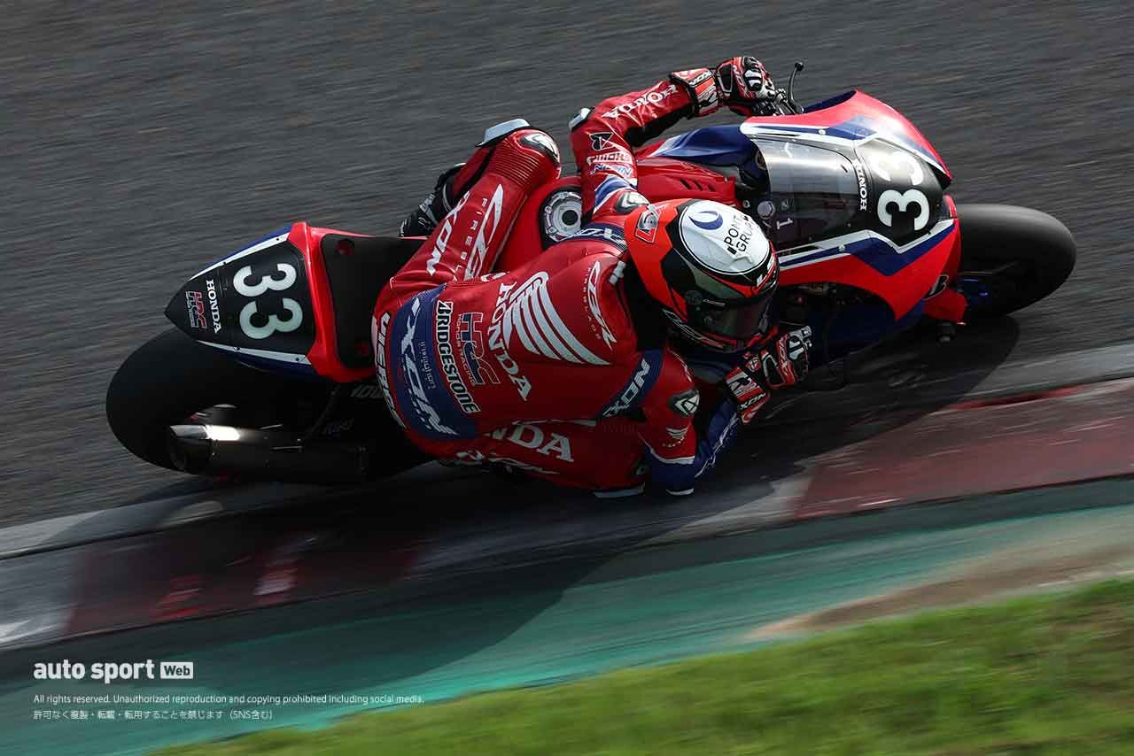 チャビ・ビエルゲ（TeamHRC）／2023鈴鹿8耐テスト 最高気温34度で本番さながらに。最速のHRCにYARTヤマハ、Astemo、TSRホンダ が肉薄／鈴鹿8耐合同テスト 2日目の画像・写真(6) autosport web