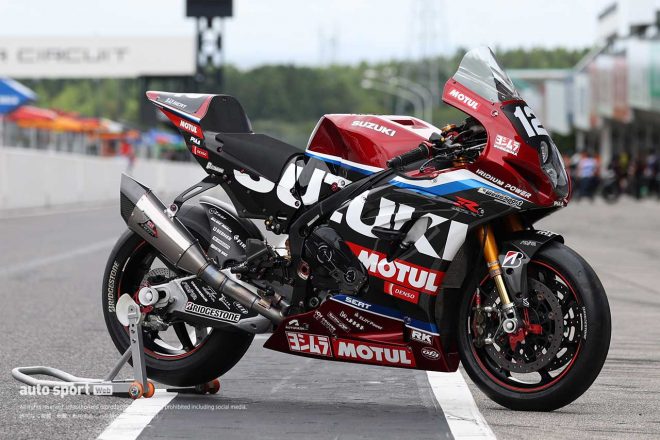 鈴鹿8耐合同テストに登場したヨシムラSERT Motulの車両にはウェッズスポーツのロゴが入る