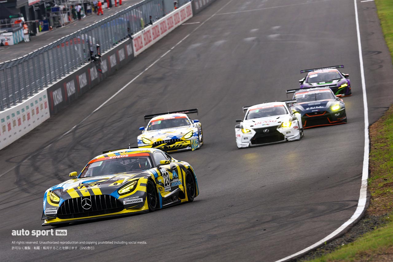 2023スーパー耐久第3戦SUGO　スタートを決めた元嶋佑弥のTKRI 松永建設 AMG GT3