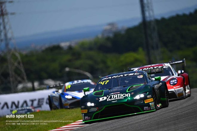 2023GTWCアジア第6戦鈴鹿　総合6位フィニッシュでジャパンカップを制したDステーション・レーシングのアストンマーティン・バンテージAMR GT3（星野敏／藤井誠暢）