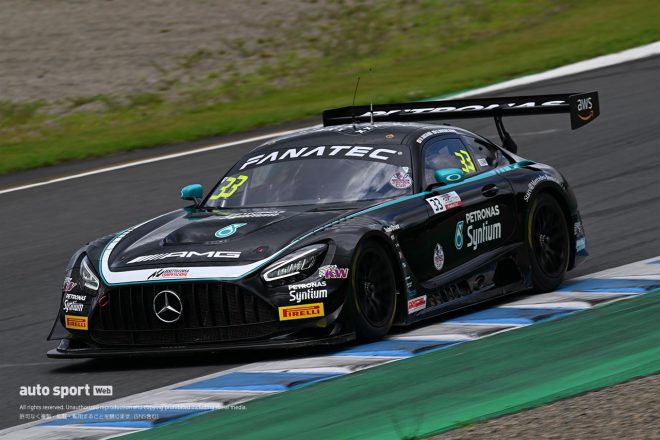 33 GT3 Pro-Am チームGMB メルセデスAMG GT3 EVO 羽田野宏明／細川慎弥
