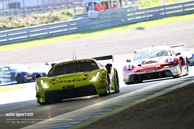 カーガイ・レーシングの1号車フェラーリ488 GT3（木村武史／K.コッツォリーノ）