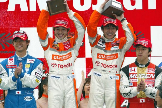 2002年の竹内浩典と立川祐路