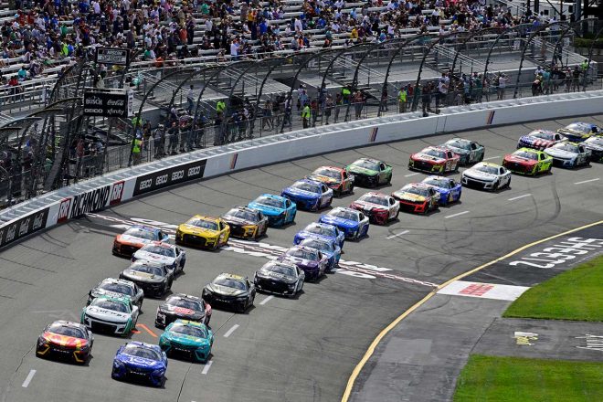 2023年のNASCARカップ・シリーズにはシボレー・カマロ、トヨタ・カムリ、フォード・マスタングの3車種が参戦している