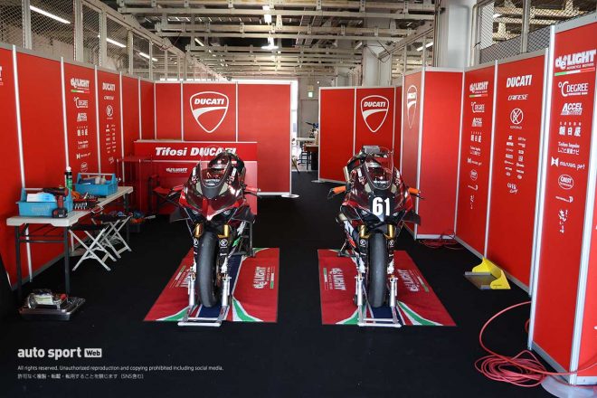 Team de"LIGHT／2023鈴鹿8耐 搬入日
