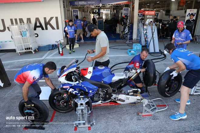 F.C.C. TSR Honda Franceのタイヤ交換練習／2023鈴鹿8耐 搬入日