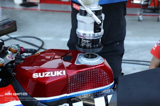 2023鈴鹿8耐：ヨシムラSERT Motulのタンクと給油装置