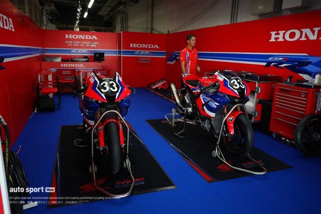 2023鈴鹿8耐：Team HRC with 日本郵便のホンダCBR1000RR-R FIREBLADE SP