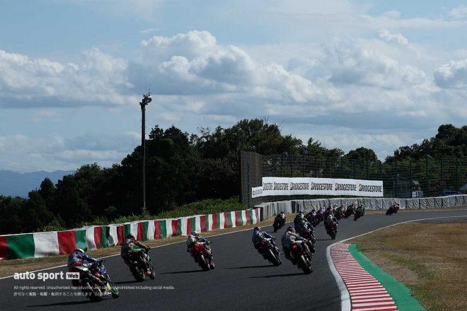 2023鈴鹿8耐 予選1回目 ブルーライダーのスタート