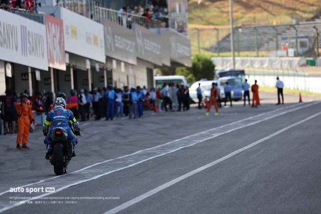2023鈴鹿8耐：MotoGPのチーム・スズキ・エクスターのカラーリングでトップ10トライアルを走った津田拓也（AutoRace Ube Racing Team）