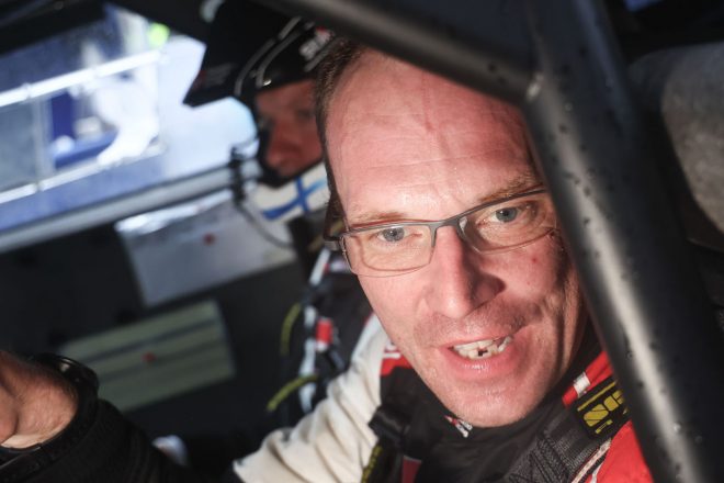 WRCで走れる喜びからか、ステージ走行後のインタビューが長めになっているヤリ-マティ・ラトバラ（トヨタGRヤリス・ラリー1）　2023年WRC第9戦ラリー・フィンランド