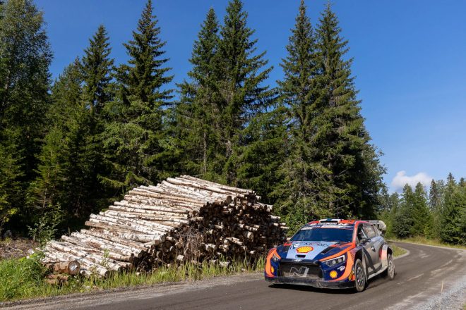 勝田貴元と表彰台争いを繰り広げ4位となったテーム・スニネン(フォード・プーマ・ラリー1) 2023年WRC第9戦ラリー・フィンランド