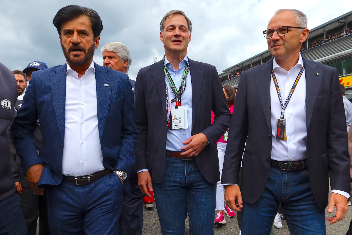 2023年F1第13戦ベルギーGP　ステファノ・ドメニカリCEO（右）、国際自動車連盟（FIA）のモハメド・ビン・スライエム会長（左）