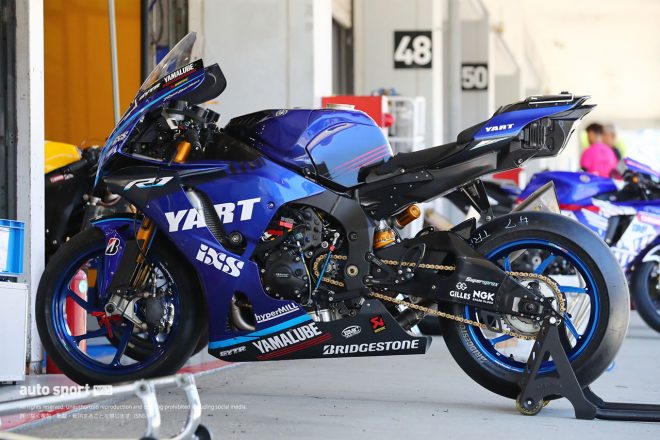 2023鈴鹿8耐： YART YAMAHA OFFICIAL EWC TEAMのヤマハYZF-R1