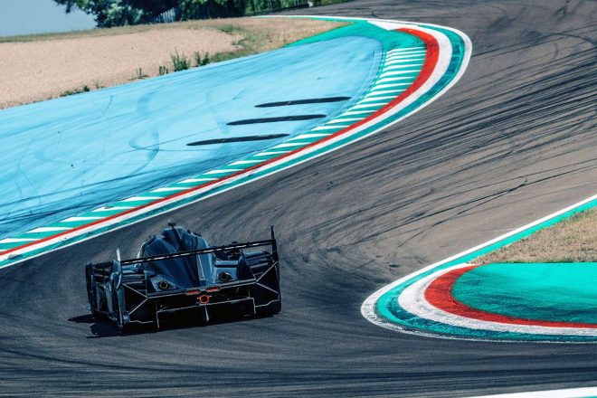 2023年8月、欧州での実走テストをスタートさせたランボルギーニSC63