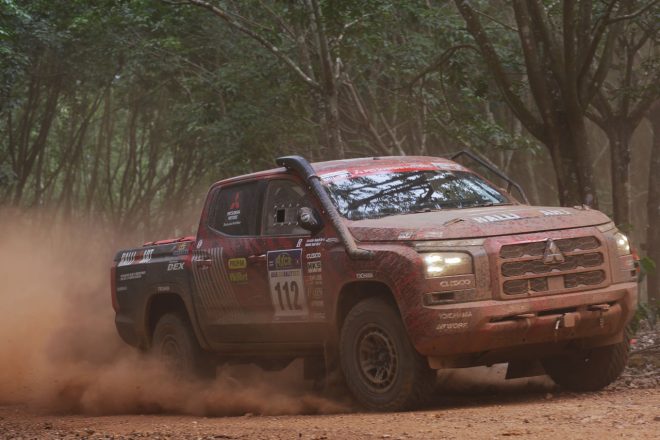 総合8番手でラリー初日を終えた田口勝彦／保井隆宏組（112号車ミツビシ・トライトン）　アジアクロスカントリーラリー2023