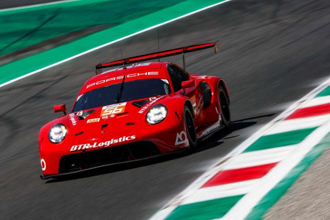 2023年WEC第5戦モンツァにおけるプロジェクト1・AOの56号車ポルシェ911 RSR-19