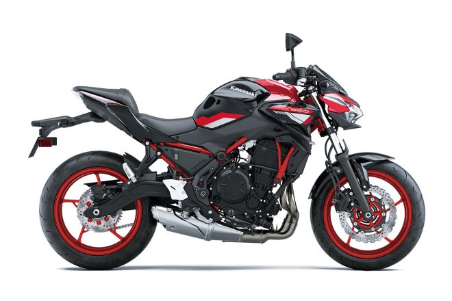 カワサキZ650（キャンディパーシモンレッド×エボニー）