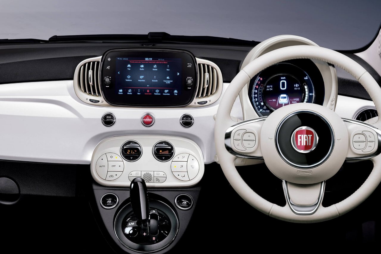 今回の限定車は、上級グレードである"500 TwinAir Dolcevita（チンクエチェント・ツインエアー・ドルチェヴィータ）"がベースに