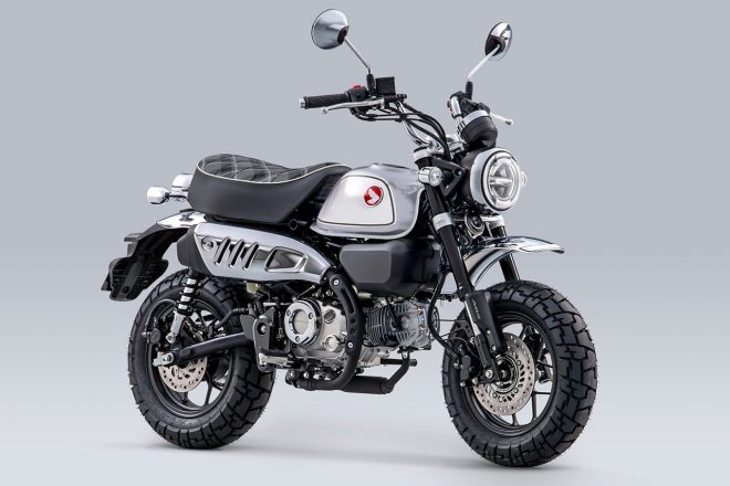 ホンダ・モンキー125（パールシャイニングブラック）