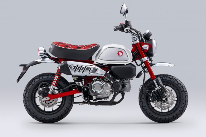 ホンダ・モンキー125（パーネルビュラレッド）