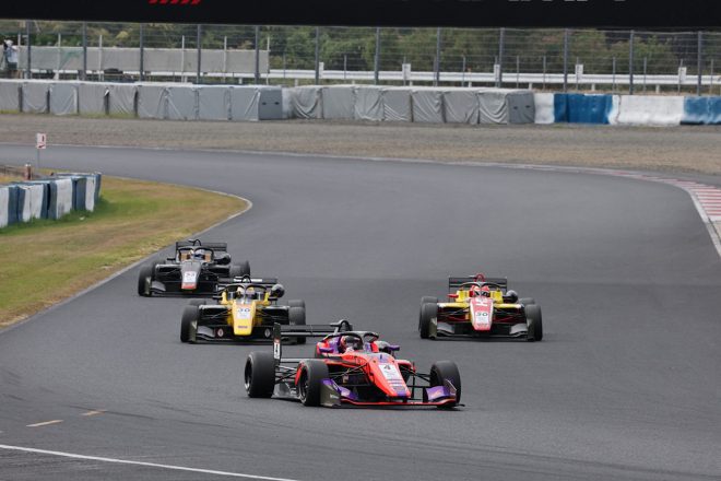 スーパーフォーミュラ・ライツ第5大会　第15戦マスタークラスの争い