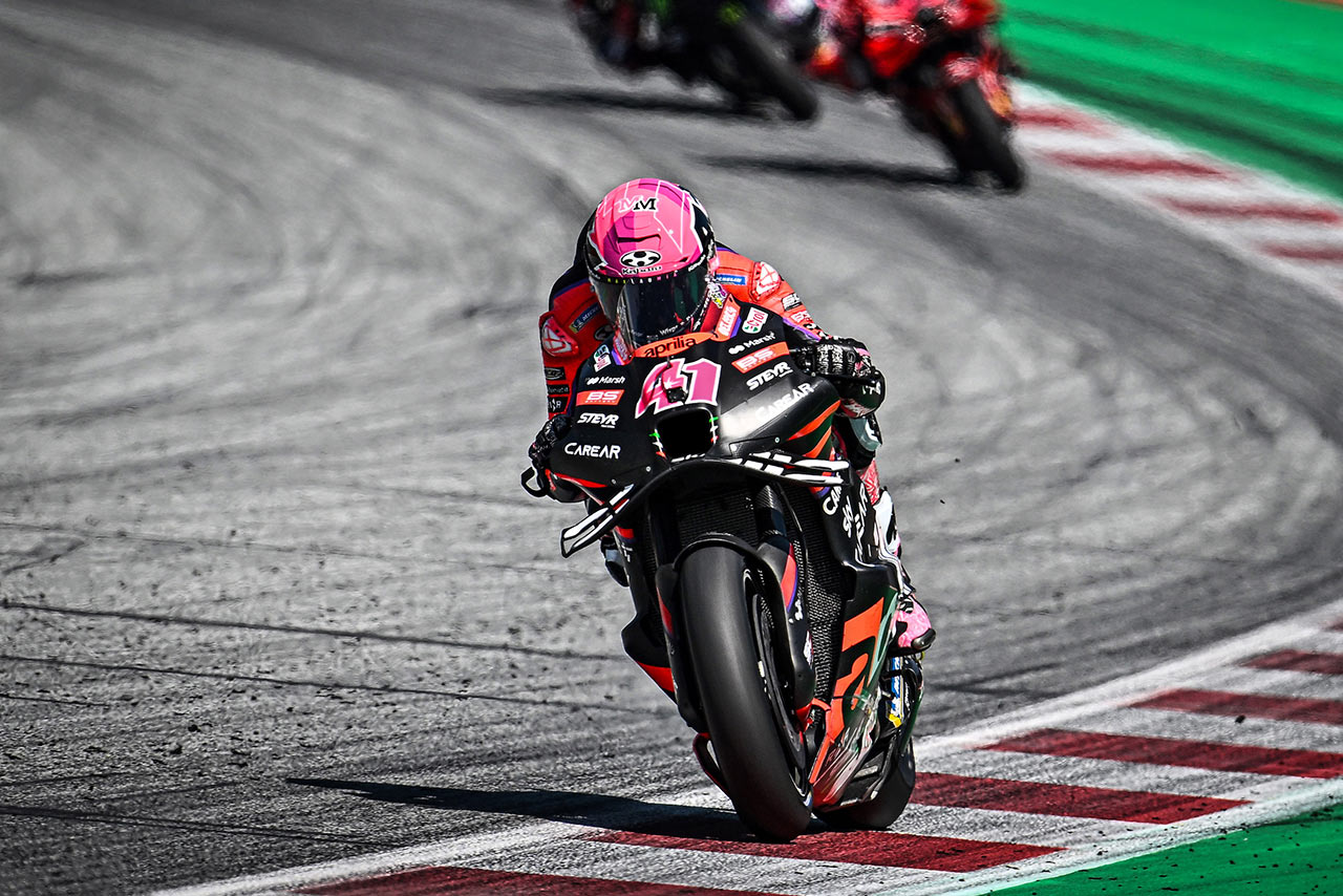 アレイシ・エスパルガロ（アプリリア・レーシング）