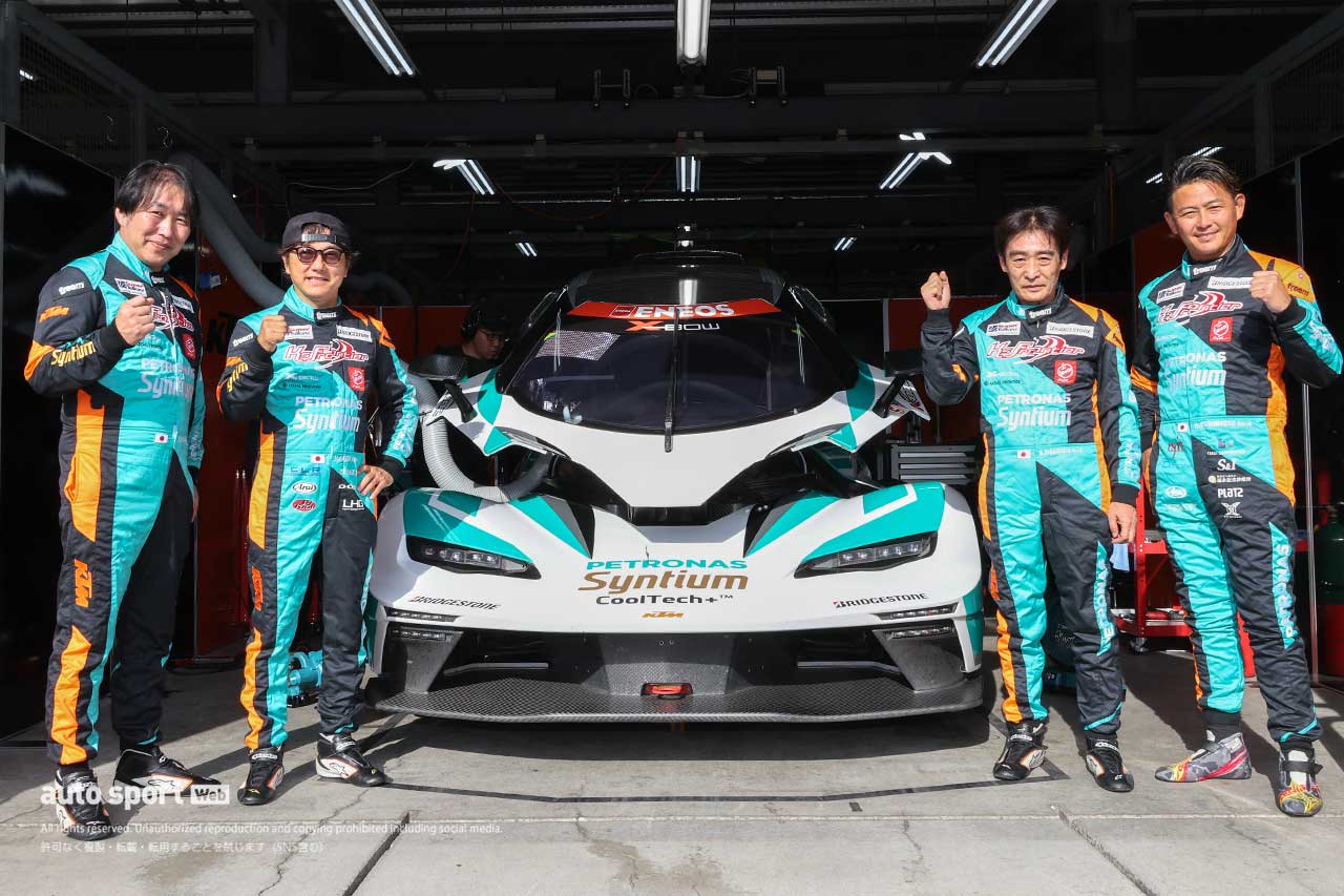 2023スーパー耐久第5戦もてぎ　ST-1クラスポールの井田太陽／加藤寛規／高橋一穂／吉本大樹（シンティアム アップル KTM）