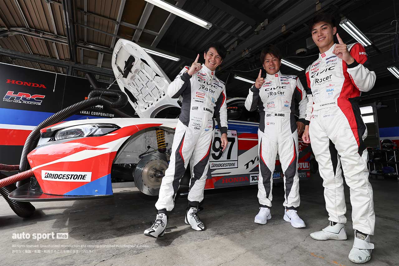 2023スーパー耐久第5戦もてぎ　ST-TCRクラスポールの中野信治／遠藤光博／森山冬星（Racer HFDP CIVIC）