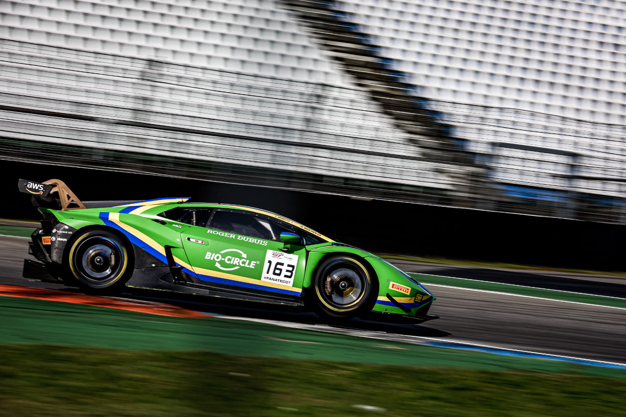 根本悠生／ロルフ・イネイシェン組163号車ランボルギーニ・ウラカンGT3エボ2（VSR）　2023年GTWCヨーロッパ第7戦ホッケンハイム