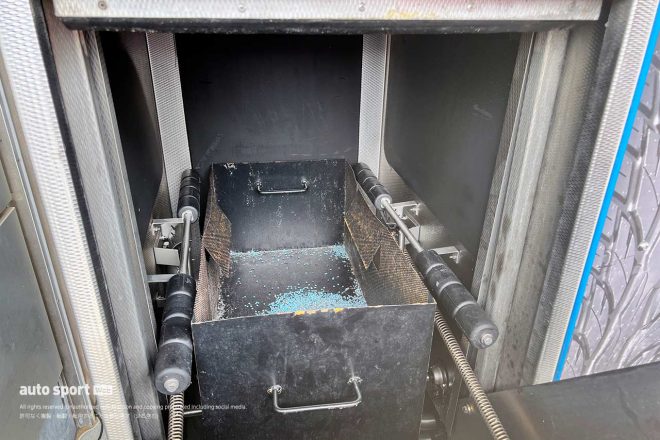 中はこのような様子。