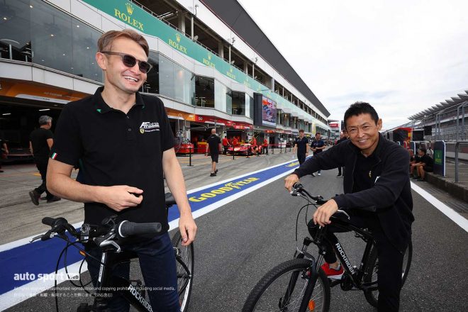 AFコルセ21号車のケイ・コッツォリーノと小泉洋史
