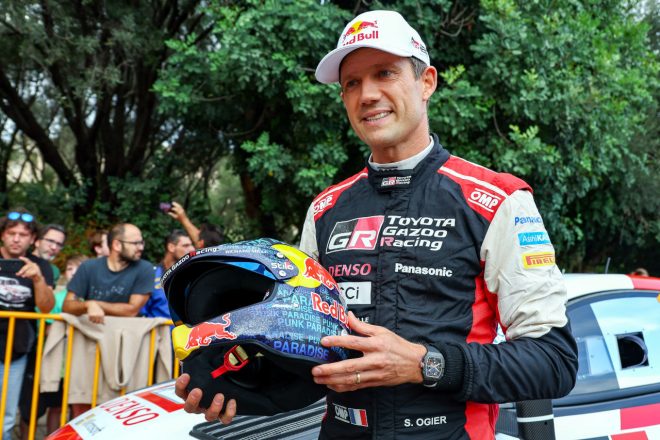 芸術家のフレッド・アラール氏がデザインしたヘルメットで、アクロポリス・ラリー・ギリシャに挑むセバスチャン・オジエ（TOYOTA GAZOO Racing WRT）