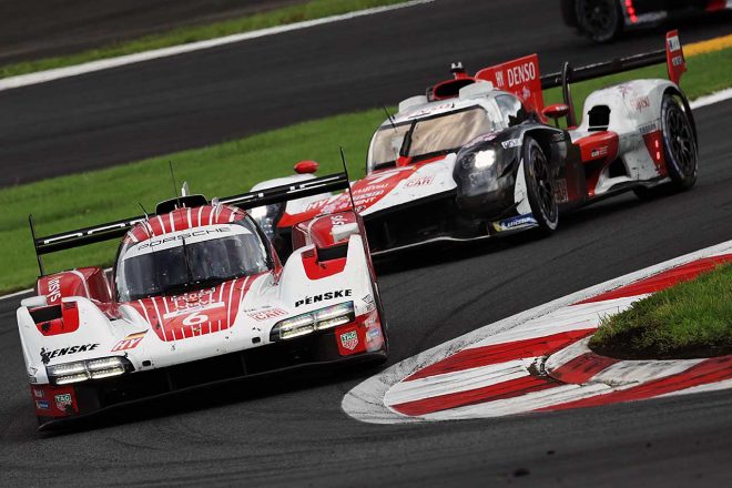 レース中盤に白熱した6号車ポルシェ963と2台のトヨタGR010ハイブリッドによる首位争い