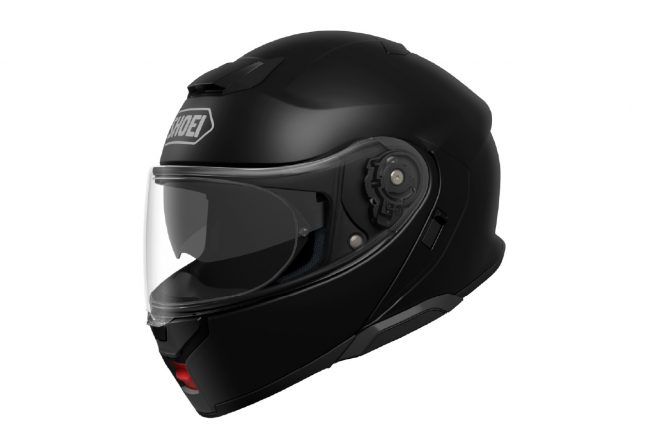 SHOEIのNEOTEC 3（マットブラック）