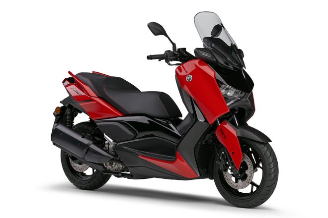 ヤマハ XMAX ABS（レッド）