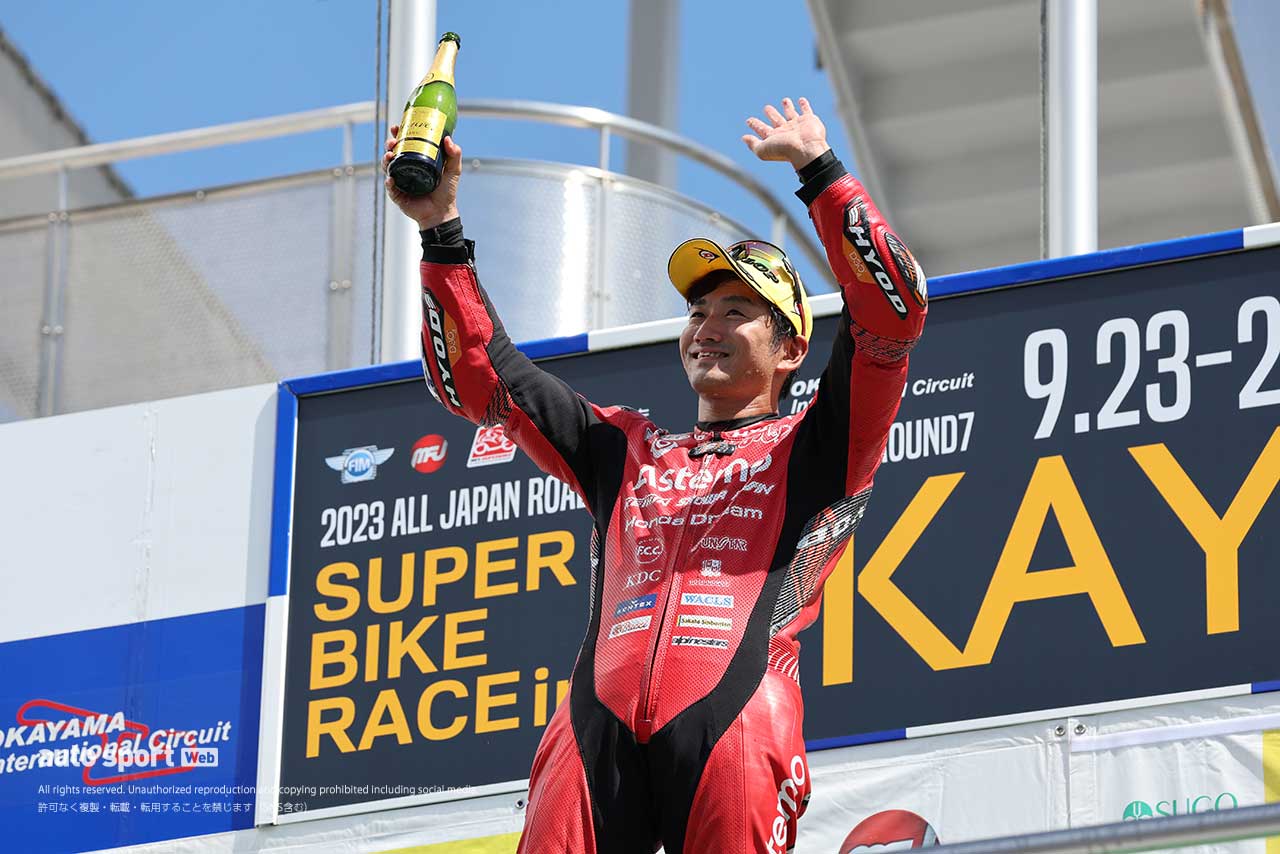 優勝した渡辺一馬（Astemo HondaDream SI Racing）／2023全日本ロード第7戦岡山 ST1000 決勝