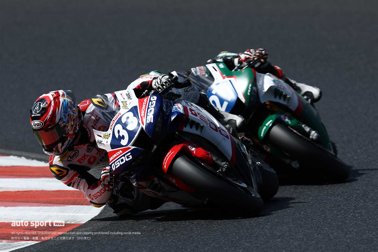 長島哲太（SDG Motor Sports RT HARC-PRO.）、荒川晃大（MOTOBUM HONDA）／2023全日本ロード第7戦岡山 ST1000 決勝