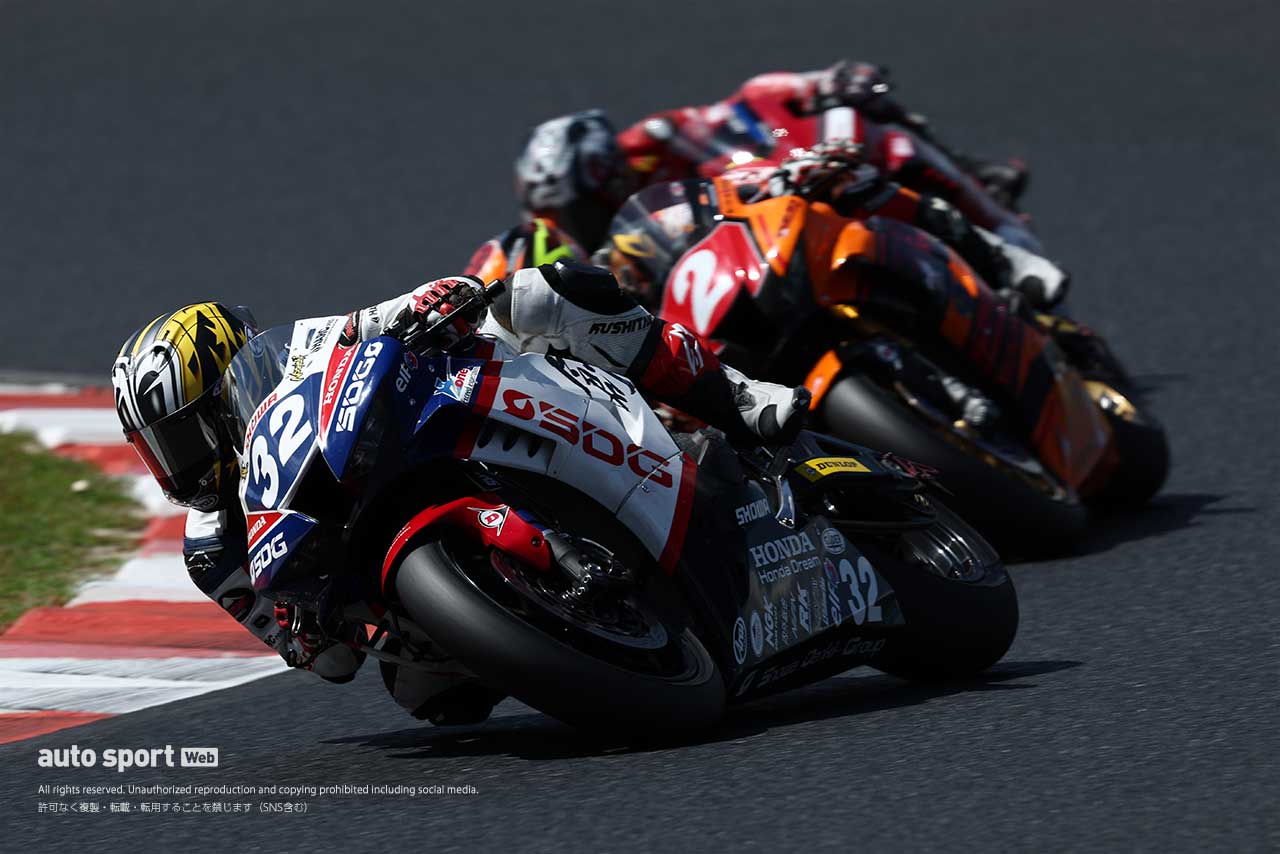 榎戸育寛（SDG Motor Sports RT HARC-PRO.）、國峰啄磨（TOHO Racing）／2023全日本ロード第7戦岡山 ST1000 決勝