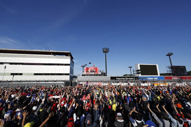 2022MotoGP第16戦日本GPでの決勝後のセレブレーションアリーナの様子