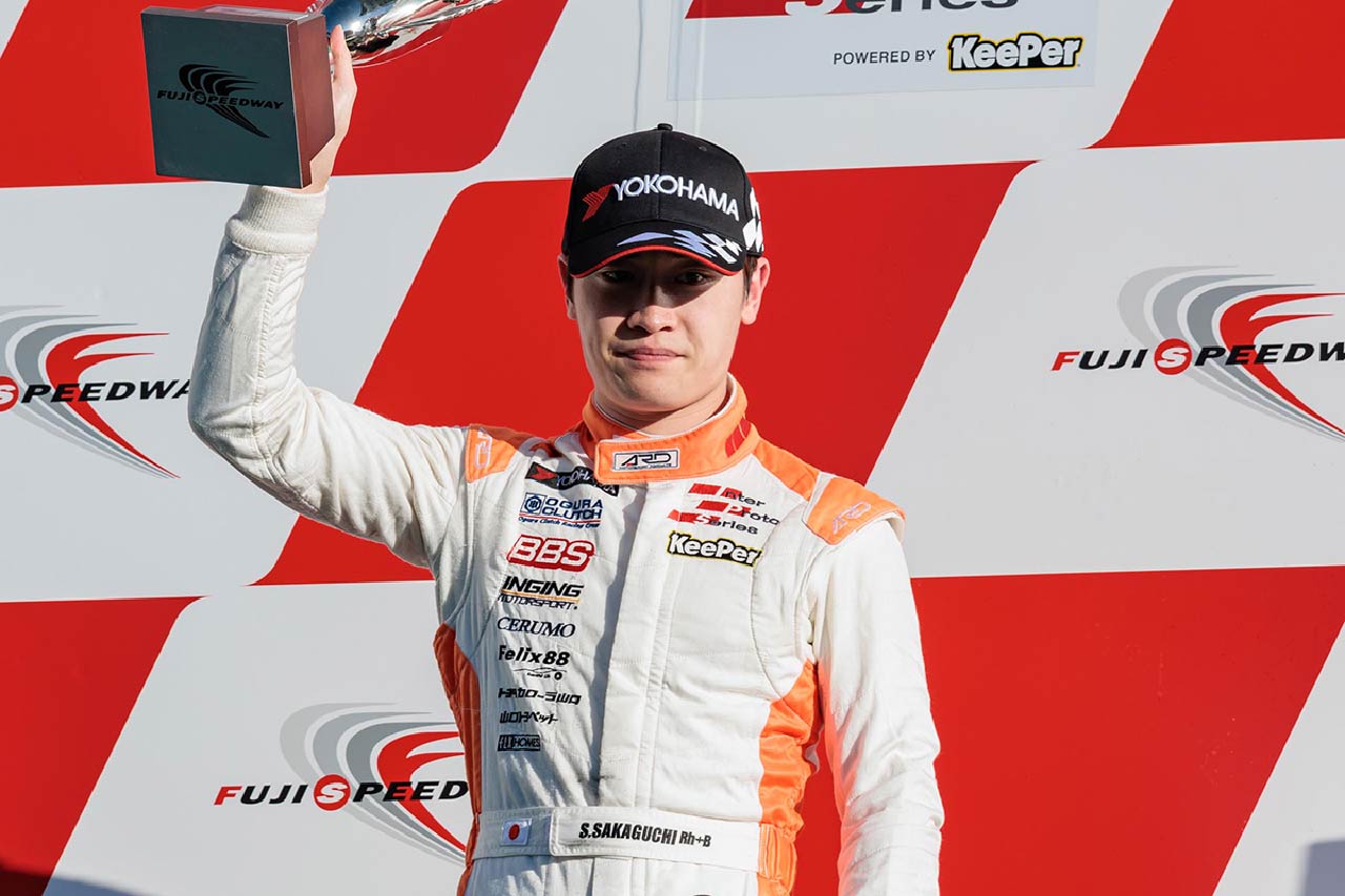 第3大会のレース1でポール・トゥ・ウインを達成した阪口晴南