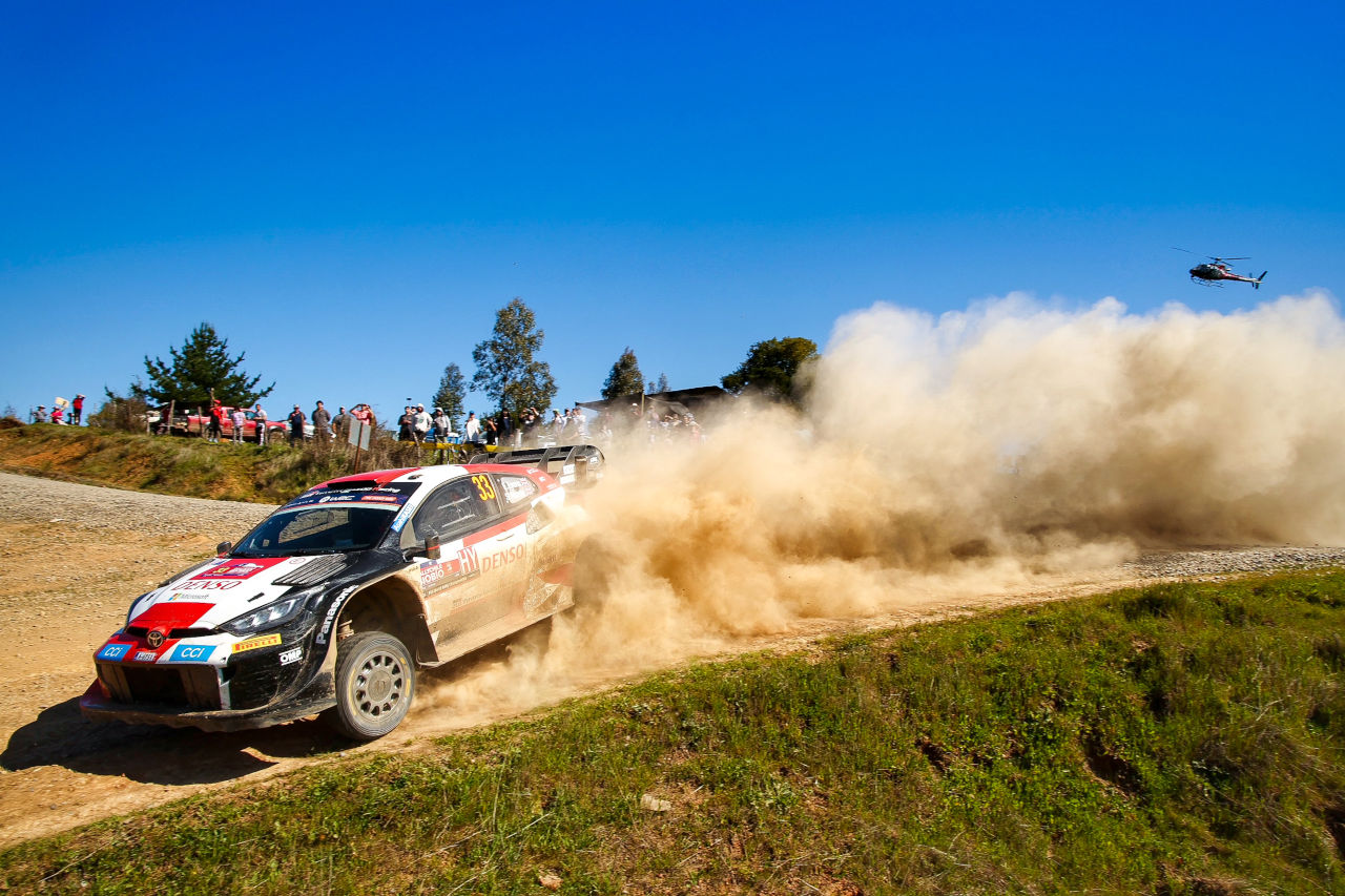 総合3番手につけているエルフィン・エバンス（トヨタGRヤリス・ラリー1）　2023年WRC第11戦ラリー・チリ・ビオビオ