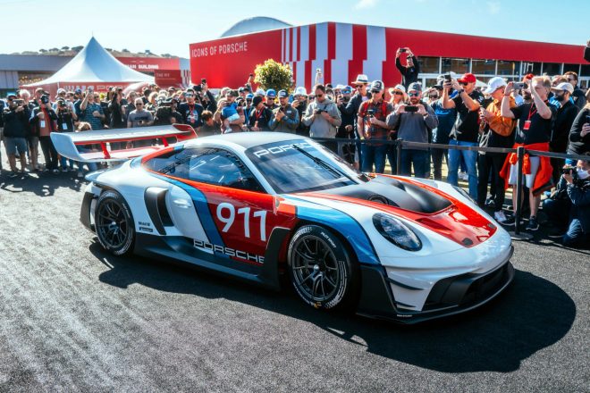 911 GT3 R・レンシュポルトは、ポルシェのモータースポーツイベント『レンシュポルト・リユニオン7』で初公開された